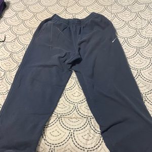 Mens Navy Blue Nike Sweatpants.  Size Large